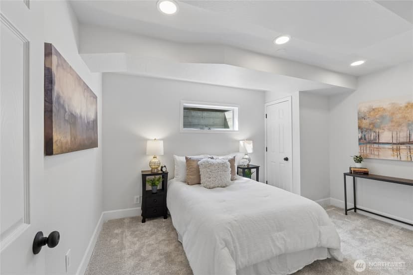 Property photo for 18832 1st Place SW, Normandy Park photo 33