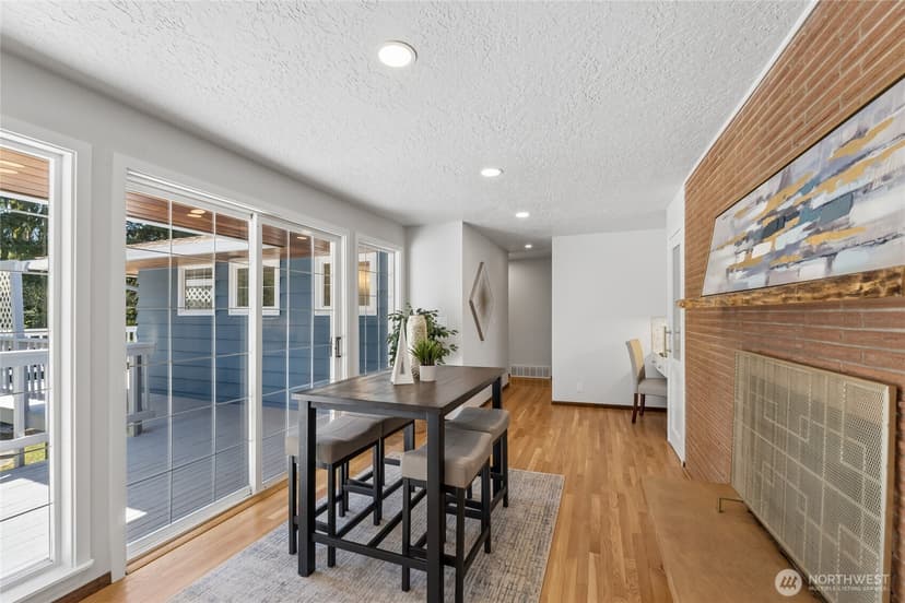 Property photo for 18832 1st Place SW, Normandy Park photo 11