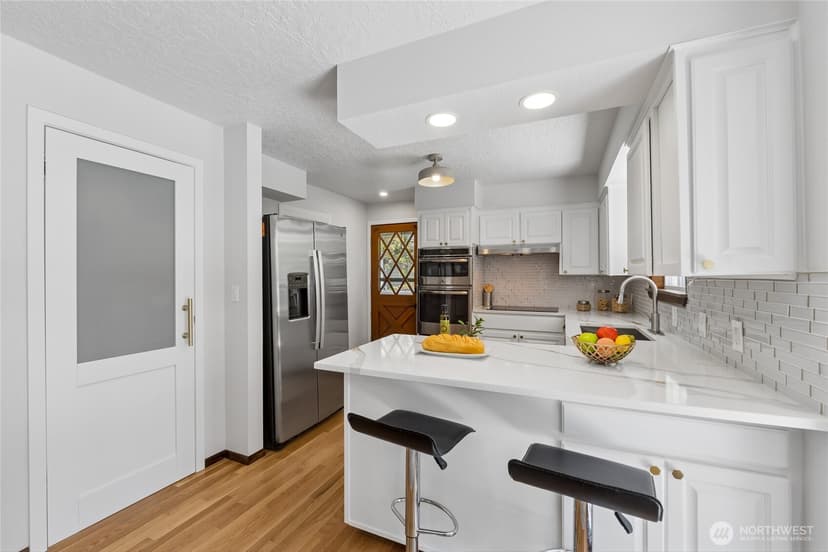 Property photo for 18832 1st Place SW, Normandy Park photo 13