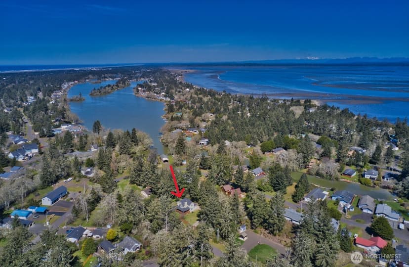 Property photo for 830 Discovery Avenue SE, Ocean Shores photo 29