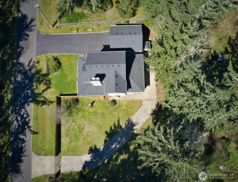 Property photo for 830 Discovery Avenue SE, Ocean Shores photo 30