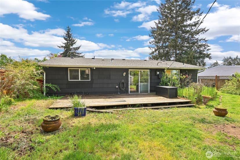 Property photo for 4501 Yew Lane SW, Lakewood photo 17