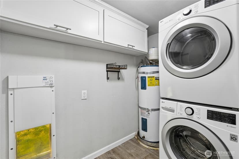 Property photo for 4501 Yew Lane SW, Lakewood photo 16