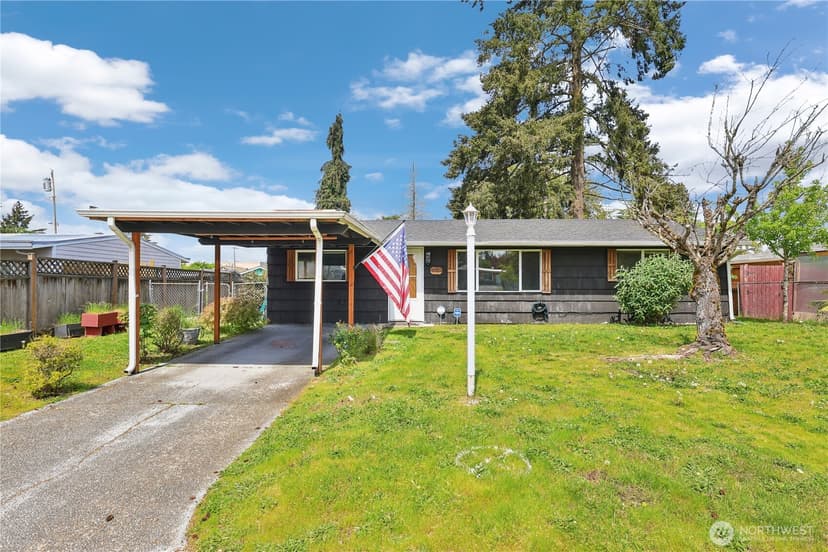 Property photo for 4501 Yew Lane SW, Lakewood photo 2