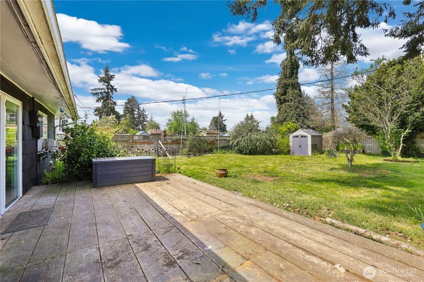 Property photo for 4501 Yew Lane SW, Lakewood photo 19