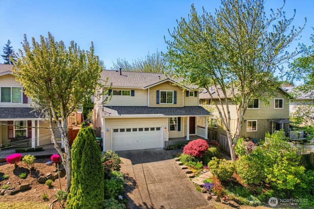 Property photo for 6551 17th Avenue SW, Seattle photo 2