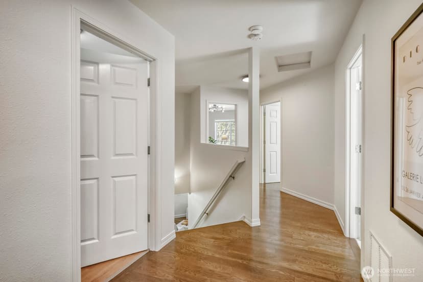 Property photo for 6551 17th Avenue SW, Seattle photo 16