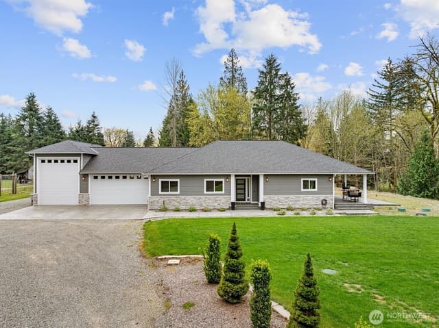 Property photo for 20025 SE 232nd Street, Maple Valley photo 2