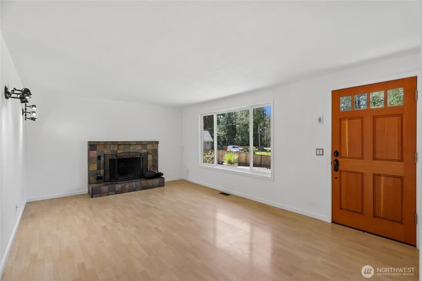 Property photo for 28601 SE 225th Street, Maple Valley photo 6