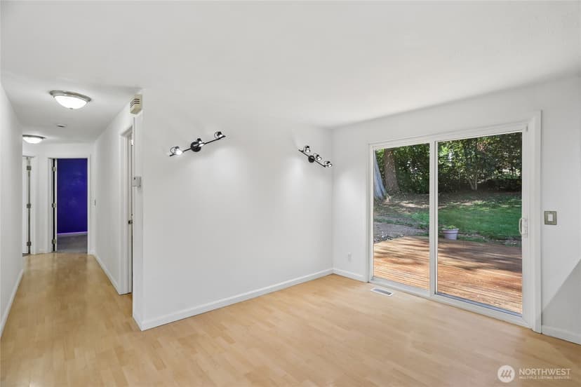 Property photo for 28601 SE 225th Street, Maple Valley photo 8