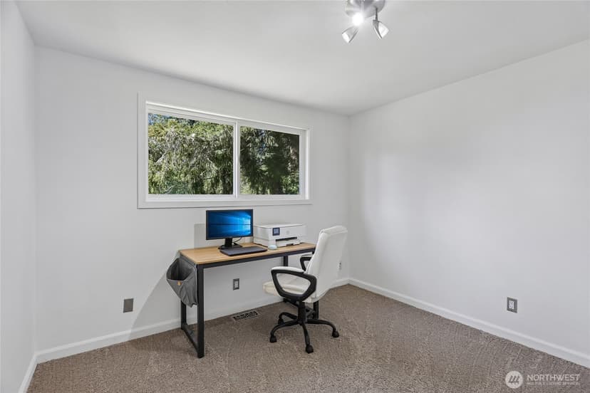 Property photo for 28601 SE 225th Street, Maple Valley photo 15