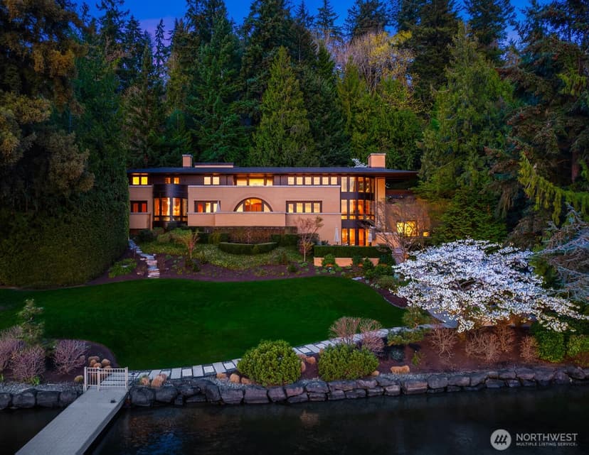 Property photo for 415 Shoreland Drive SE, Bellevue photo 39