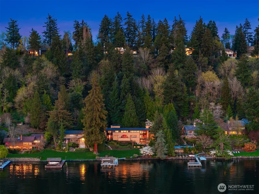 Property photo for 415 Shoreland Drive SE, Bellevue photo 37
