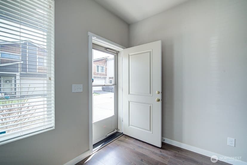 Property photo for 2520 176th Place NE, Marysville photo 3