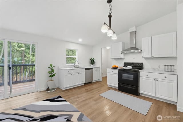 Property photo for 13909 135th Street Ct NW, Gig Harbor photo 5