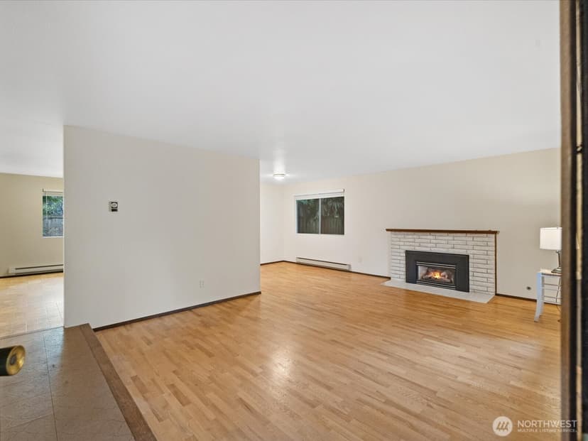 Property photo for 8506 192nd Street SW, Edmonds photo 6