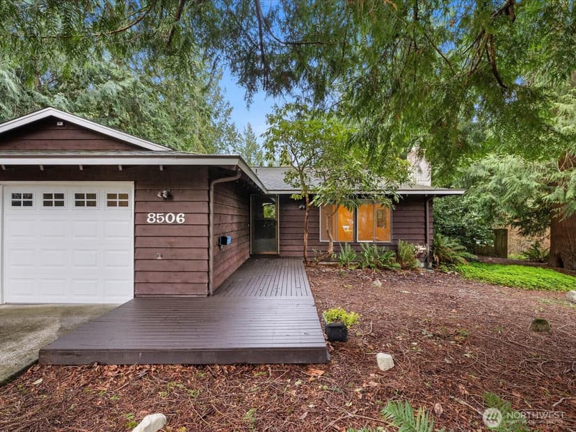 Property photo for 8506 192nd Street SW, Edmonds photo 4