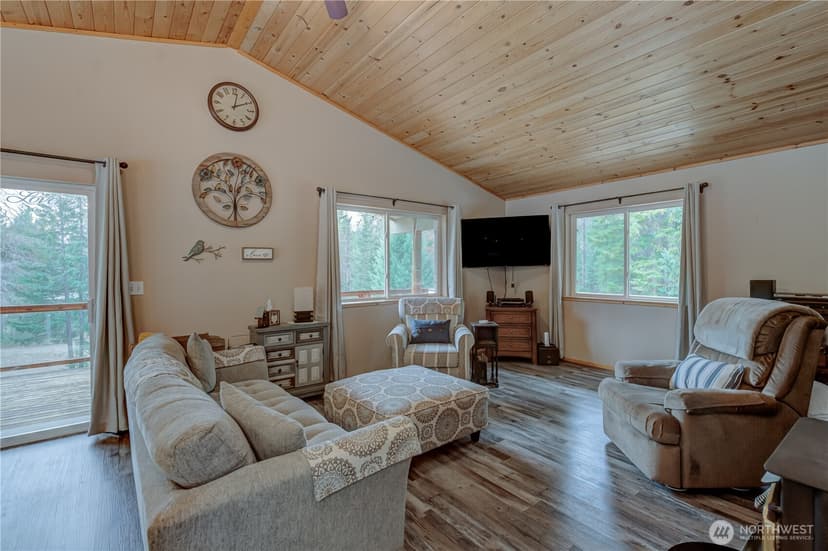 Property photo for 570 Sweetbriar Lane, Leavenworth photo 14