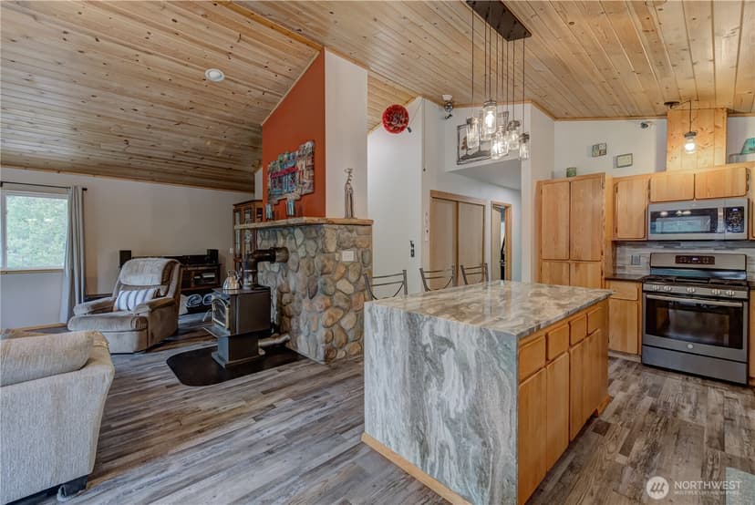 Property photo for 570 Sweetbriar Lane, Leavenworth photo 11