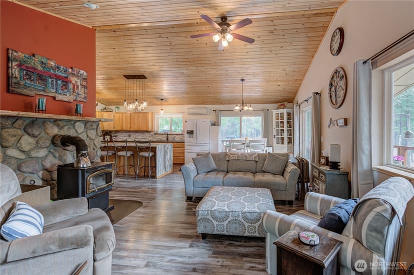 Property photo for 570 Sweetbriar Lane, Leavenworth photo 15
