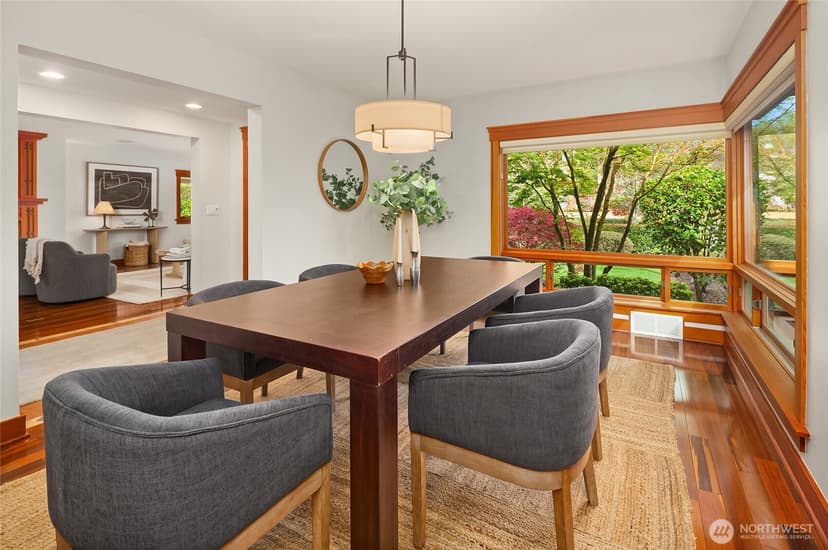 Property photo for 2833 W Viewmont Way W, Seattle photo 15