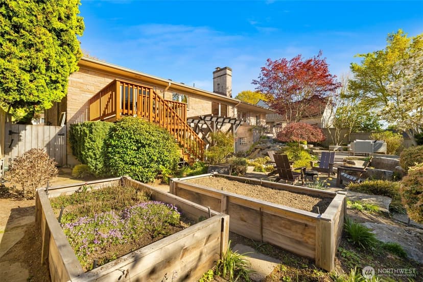 Property photo for 2833 W Viewmont Way W, Seattle photo 33