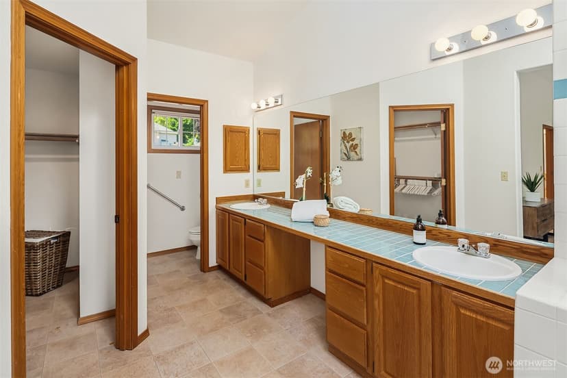 Property photo for 22612 97th Avenue S, Kent photo 23