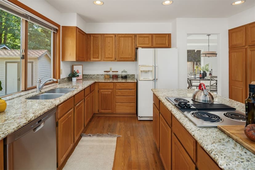 Property photo for 22612 97th Avenue S, Kent photo 12