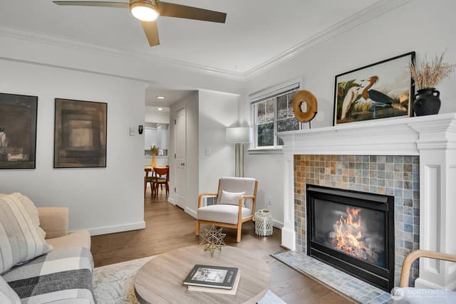 Property photo for 1800 10th Avenue W #1800, Seattle photo 5