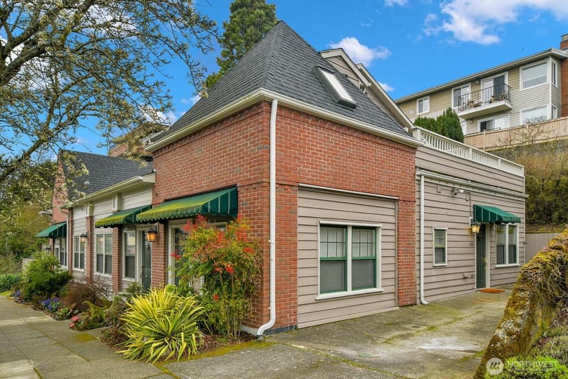 Property photo for 1800 10th Avenue W #1800, Seattle
