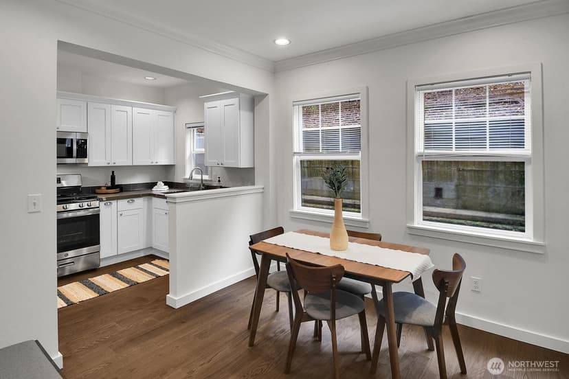 Property photo for 1800 10th Avenue W #1800, Seattle photo 8