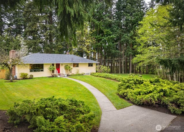 Property photo for 5402 West Drive, Everett photo 2