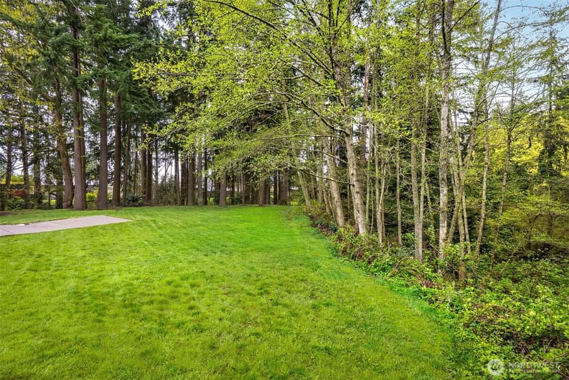 Property photo for 5402 West Drive, Everett photo 32