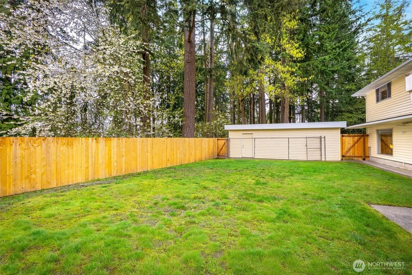 Property photo for 5402 West Drive, Everett photo 21