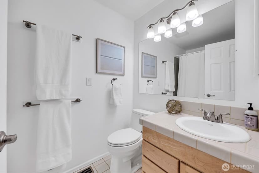 Property photo for 2212 186th Avenue NE, Redmond photo 19
