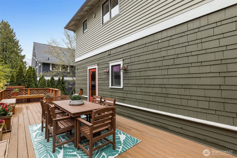 Property photo for 2621 2nd Avenue N, Seattle photo 38