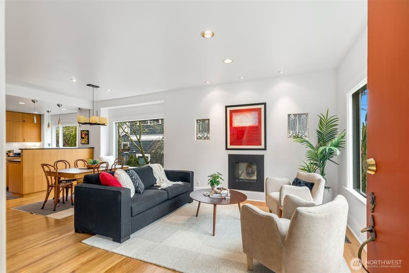 Property photo for 2621 2nd Avenue N, Seattle photo 6