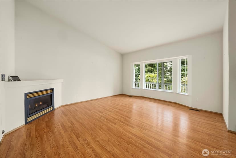 Property photo for 11102 80th Avenue E, Puyallup photo 3