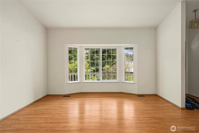 Property photo for 11102 80th Avenue E, Puyallup photo 4