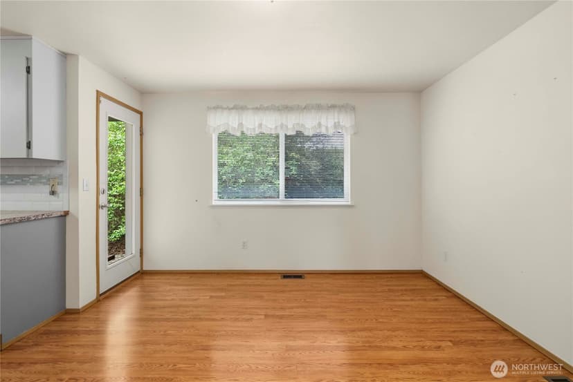 Property photo for 11102 80th Avenue E, Puyallup photo 12