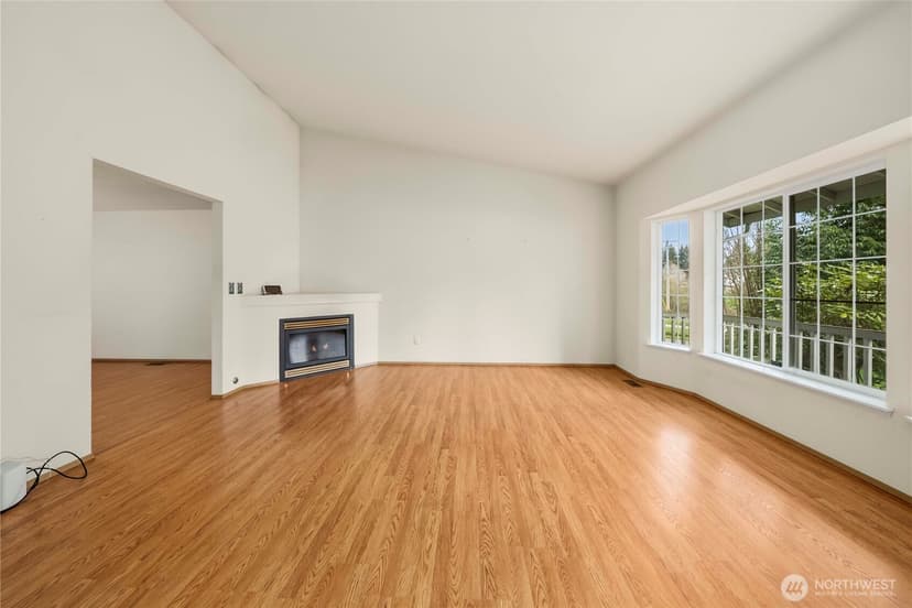 Property photo for 11102 80th Avenue E, Puyallup photo 2