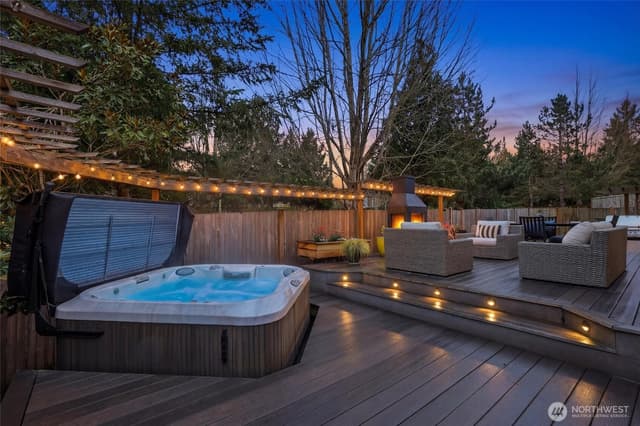 Property photo for 928 271st Avenue SE, Sammamish, WA 98075