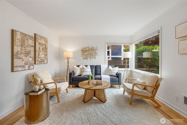 Property photo for 8115 34th Avenue SW, Seattle photo 3
