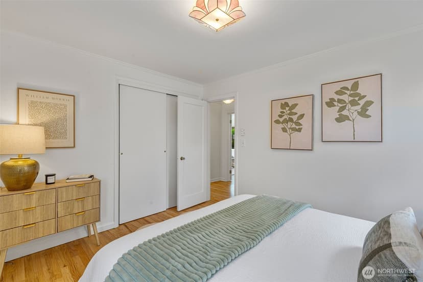 Property photo for 8115 34th Avenue SW, Seattle photo 12