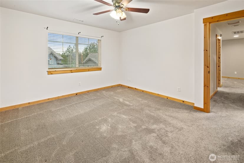 Property photo for 231 Clearwater Loop #1, Ronald photo 14