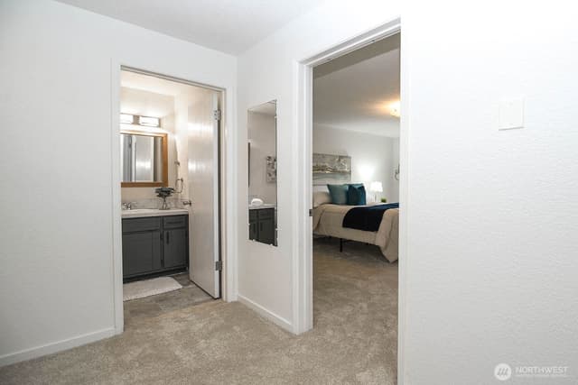 Property photo for 8747 Phinney Avenue N #13, Seattle photo 4