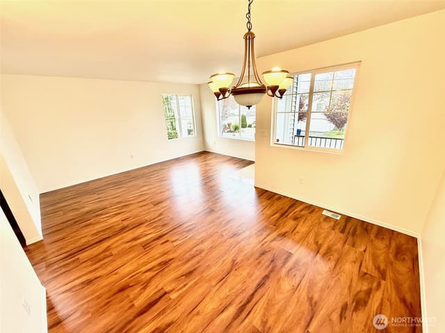 Property photo for 11542 62nd Avenue S, Seattle photo 5