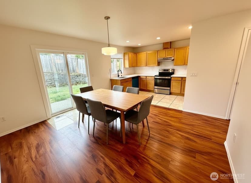 Property photo for 11542 62nd Avenue S, Seattle photo 7