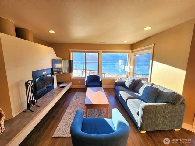 Property photo for 1 Lakeside 707-N, Manson photo 5