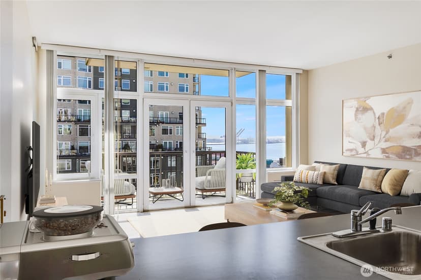 Property photo for 2717 Western Avenue #8020, Seattle